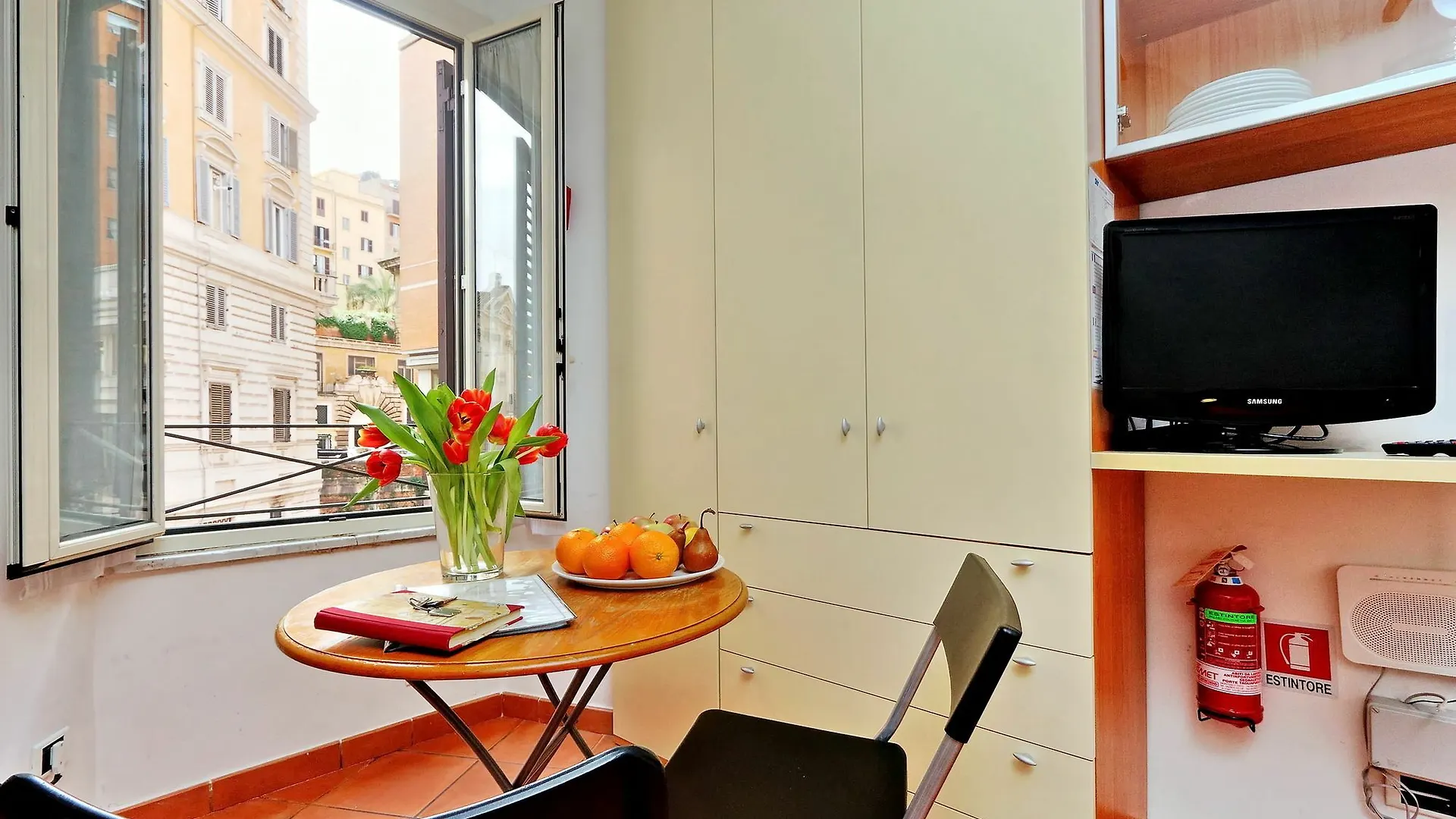 Rome Accomodation - Fori Imperiali Апартаменты